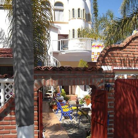 Welcome To Casa Viva Mexico 3-Bedrooms 2-Bathroms 6-Guests Close To Shoping Center & Beach Tijuana Bagian luar foto